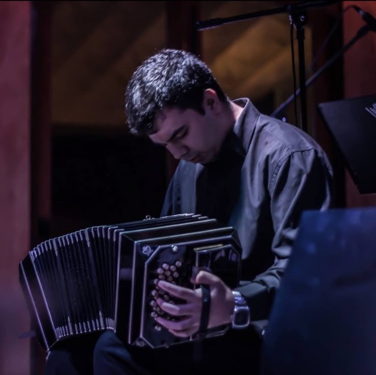 Facundo Ortiz — Bandoneón